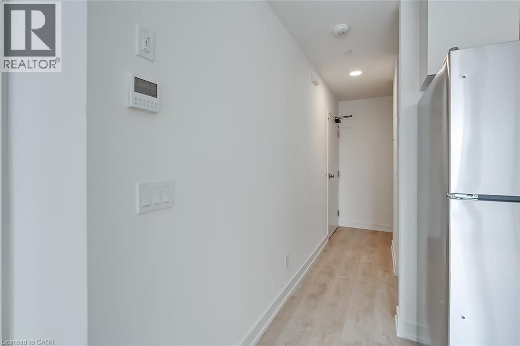 311B - 16 MELBOURNE AVENUE Image 8