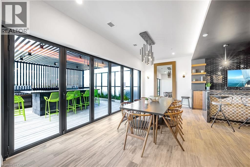 1513 - 181 KING STREET SOUTH Image 37