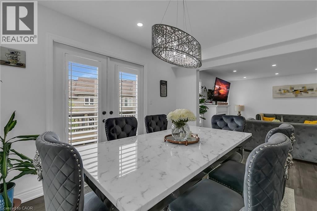 956 BANFFSHIRE COURT Image 15