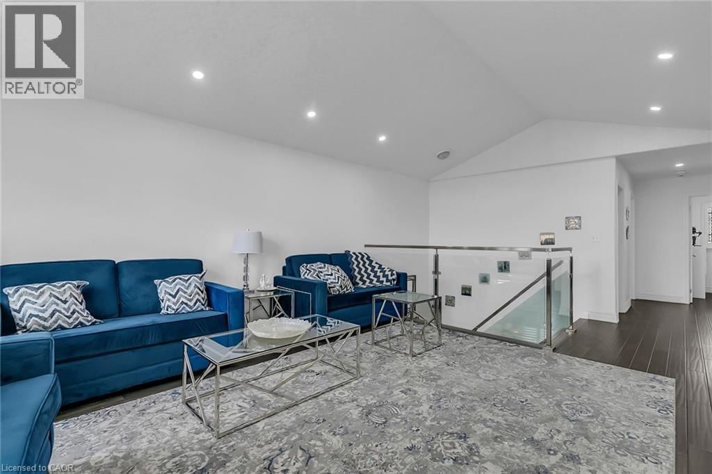 956 BANFFSHIRE COURT Image 20