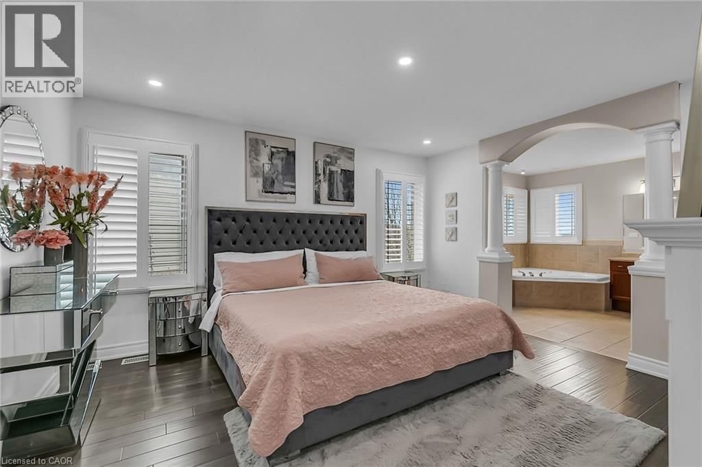 956 BANFFSHIRE COURT Image 21