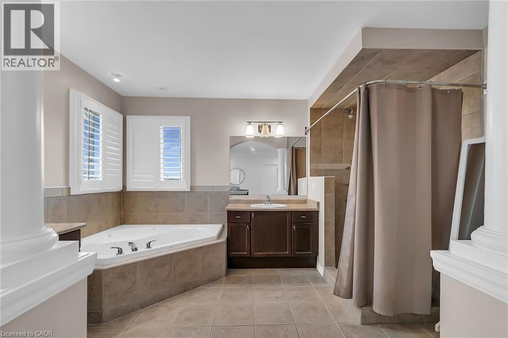 956 BANFFSHIRE COURT Image 24