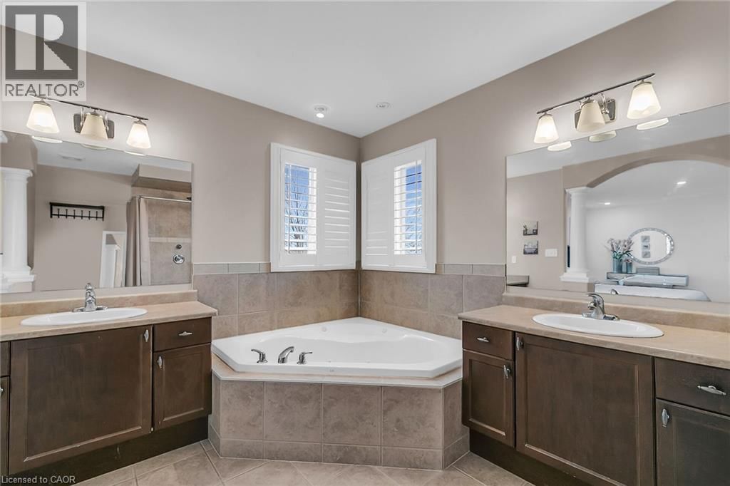 956 BANFFSHIRE COURT Image 25