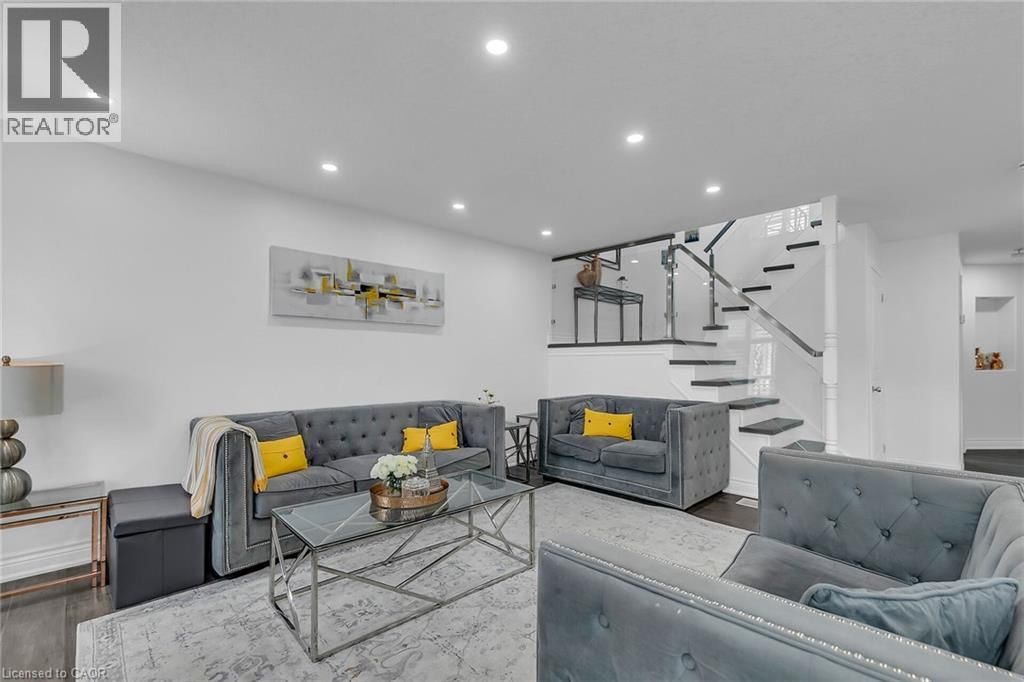 956 BANFFSHIRE COURT Image 7