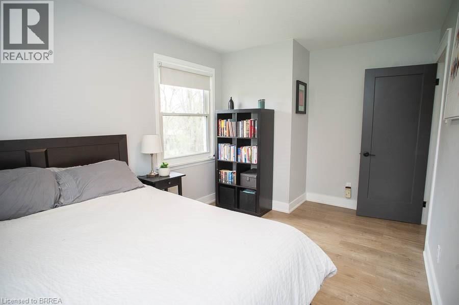 20 RUSSELL STREET Image 19