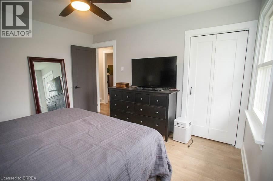 20 RUSSELL STREET Image 21