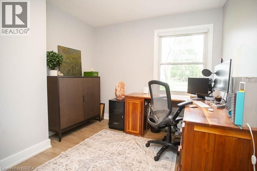 20 RUSSELL STREET Image 22