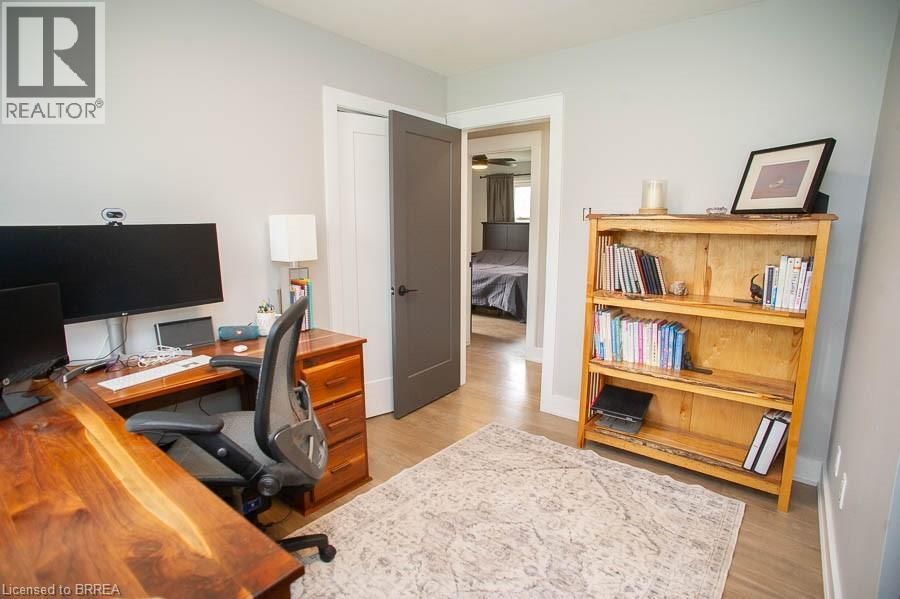 20 RUSSELL STREET Image 23