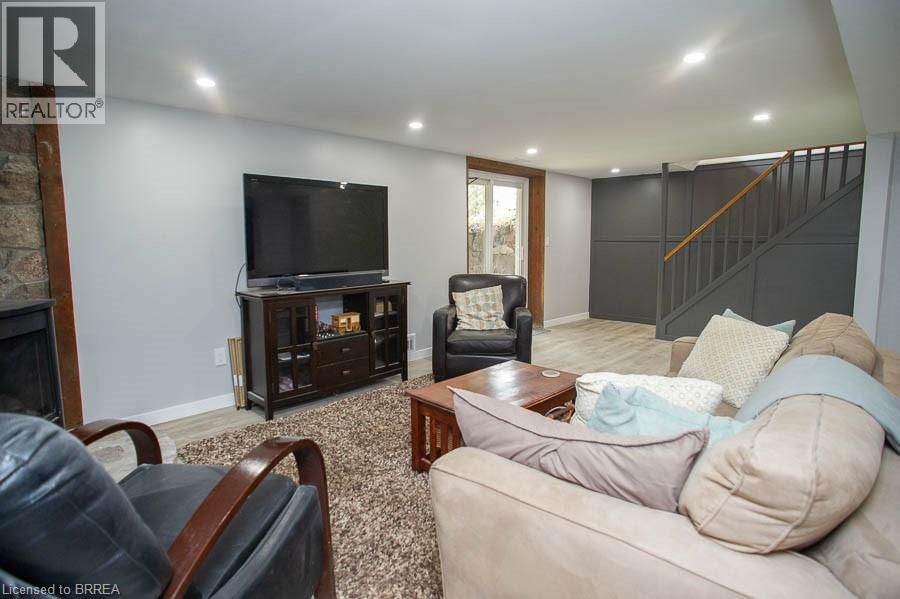 20 RUSSELL STREET Image 26