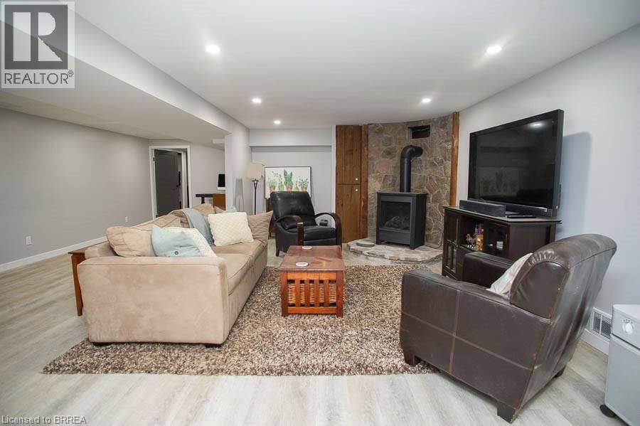 20 RUSSELL STREET Image 27