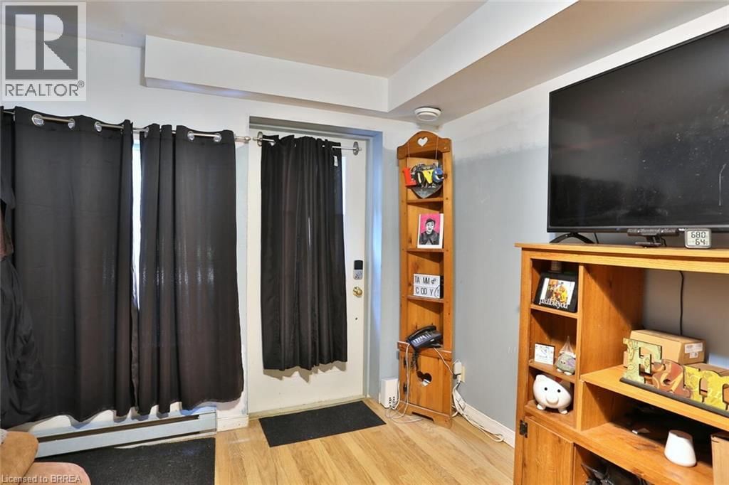 73 MILTON STREET Image 27