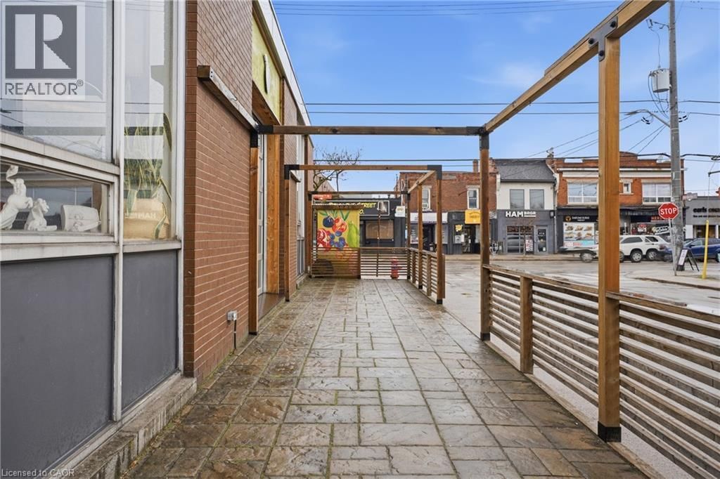 204 OTTAWA STREET NORTH Image 21