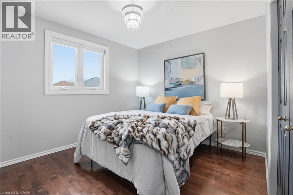 6 MCCORMICK WAY Image 18