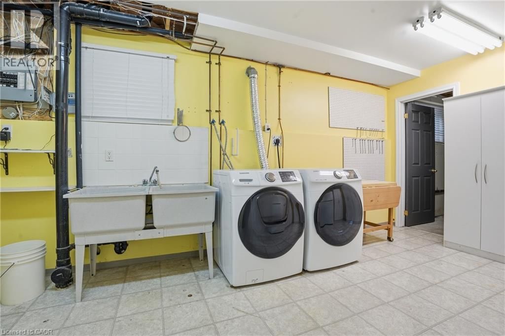 6 MCCORMICK WAY Image 33