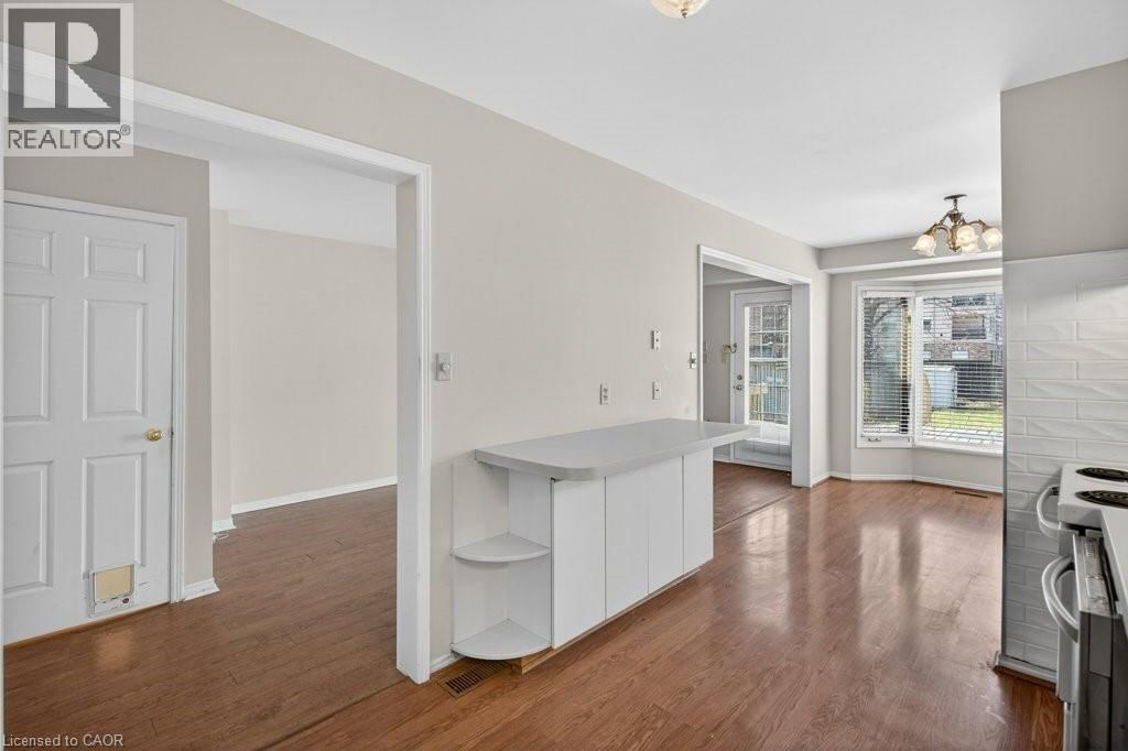 86 RITA AVENUE Image 12