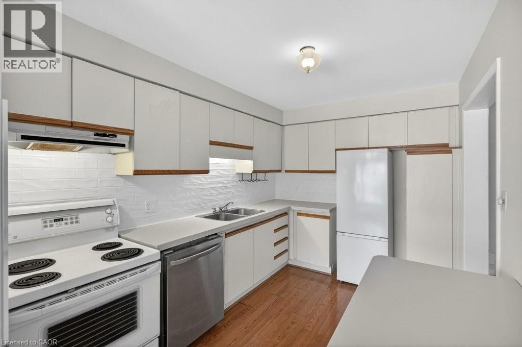 86 RITA AVENUE Image 14