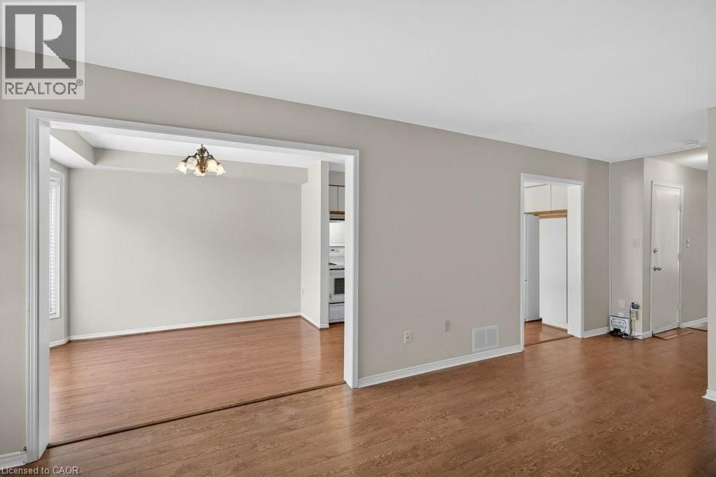 86 RITA AVENUE Image 8