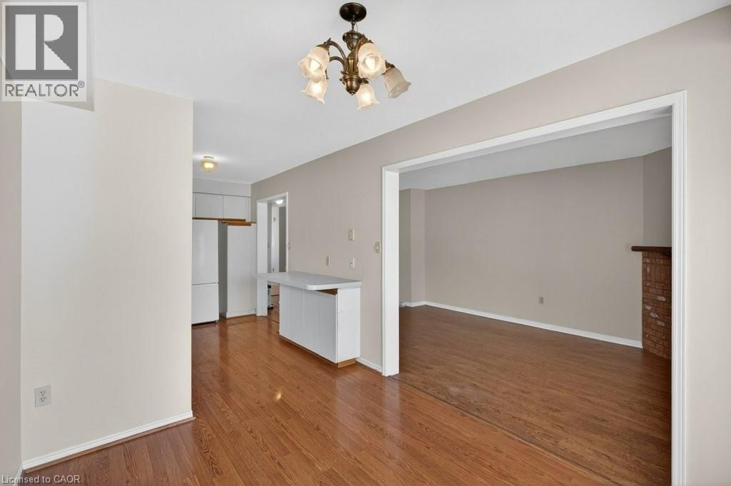 86 RITA AVENUE Image 9