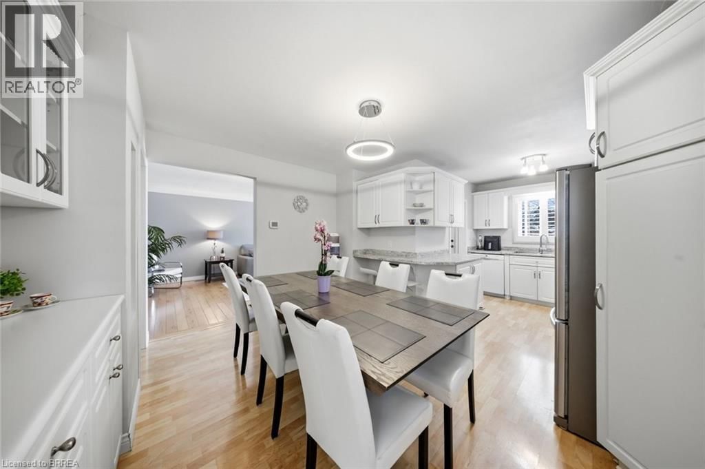 71 PINECREST DRIVE Image 11