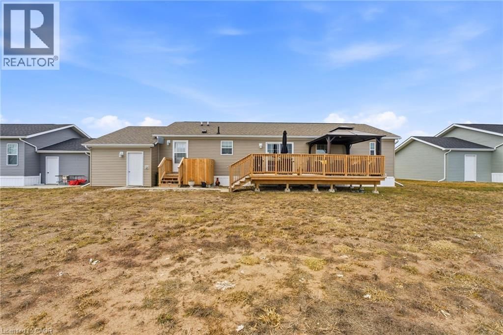 20 HICKORY HOLLOW Image 32