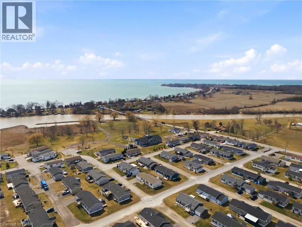 20 HICKORY HOLLOW Image 7