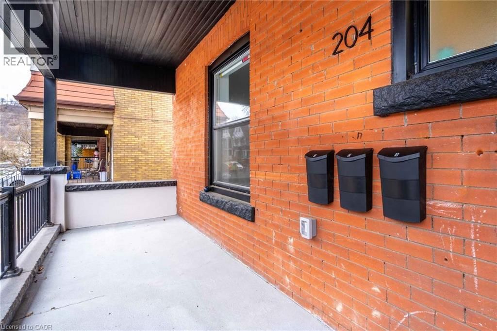 204 BALSAM AVENUE SOUTH Image 2