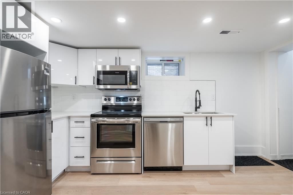 204 BALSAM AVENUE SOUTH Image 37