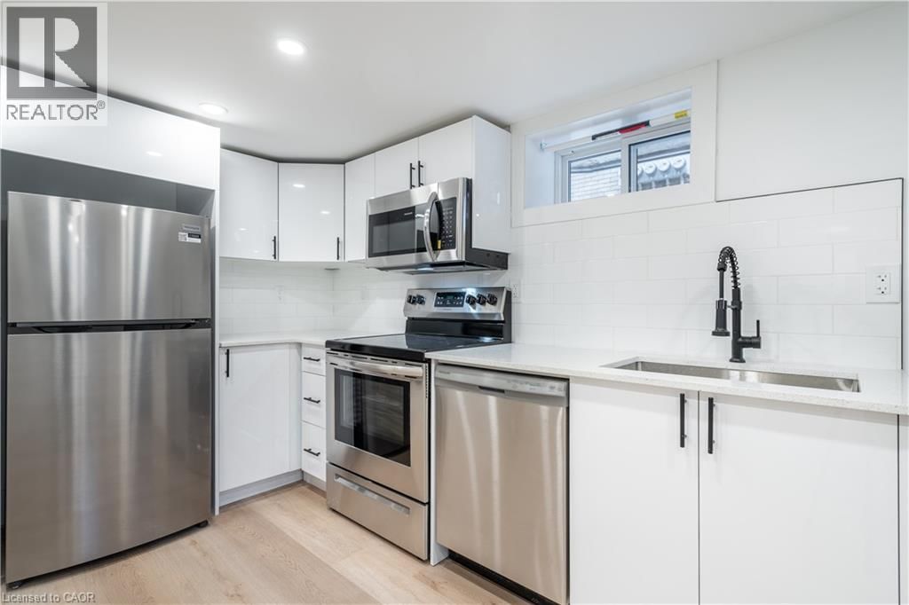 204 BALSAM AVENUE SOUTH Image 38