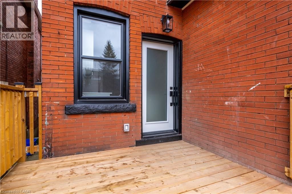 204 BALSAM AVENUE SOUTH Image 45