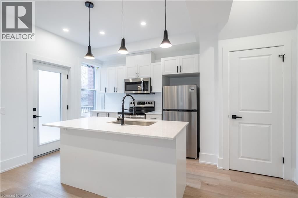 204 BALSAM AVENUE SOUTH Image 8