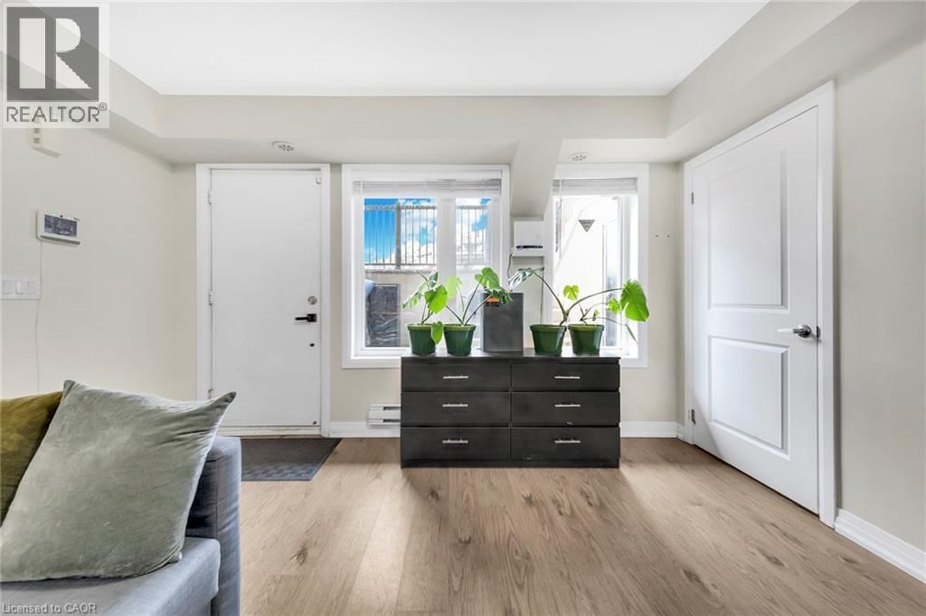 5 - 181 WILLIAM DUNCAN ROAD Image 4