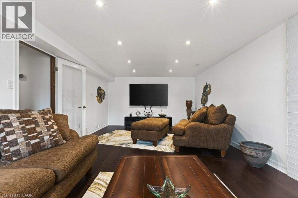 111 MILL STREET Image 25