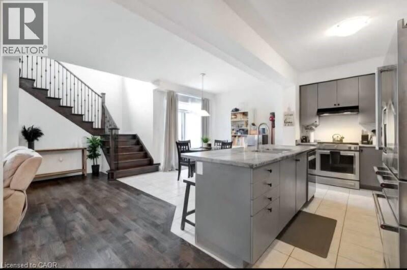 19 MALCOLM CRESCENT Image 11