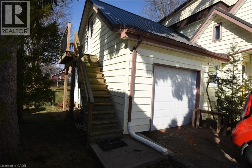 122 BRUCE STREET Image 23