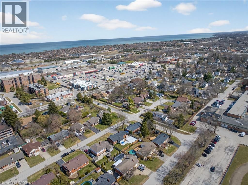 22 HAZELWOOD AVENUE Image 37