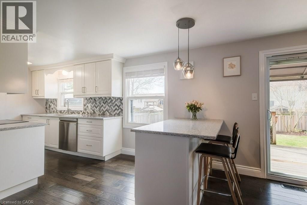 110 IMPERIAL ROAD NORTH Image 14