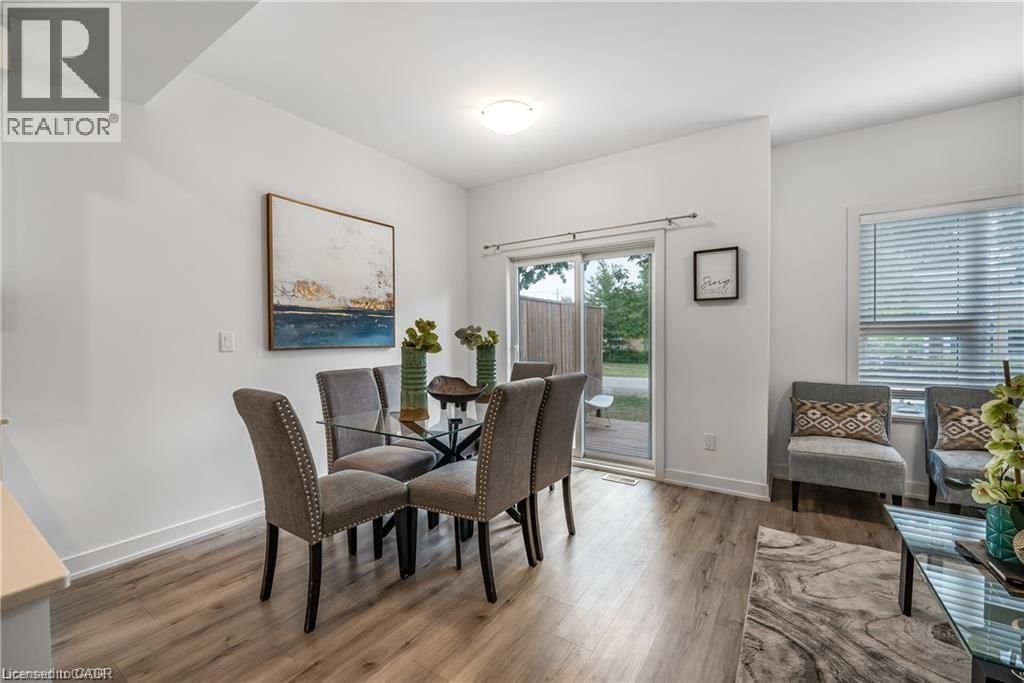 7 - 110 FERGUS AVENUE Image 10