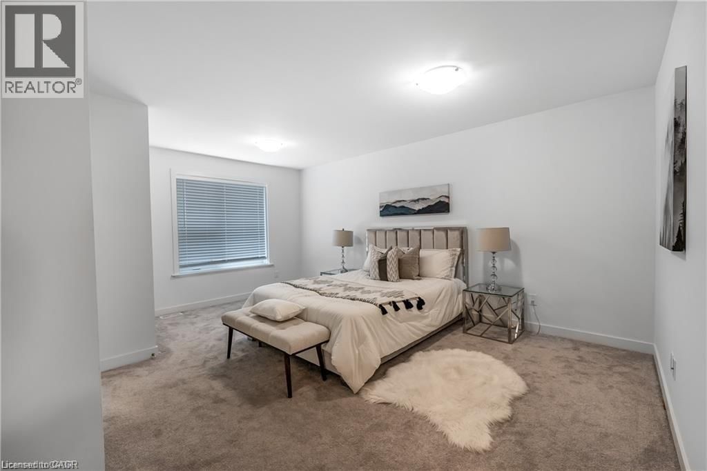 7 - 110 FERGUS AVENUE Image 17