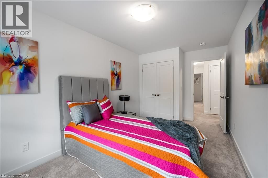 7 - 110 FERGUS AVENUE Image 26