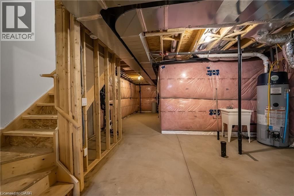 7 - 110 FERGUS AVENUE Image 35