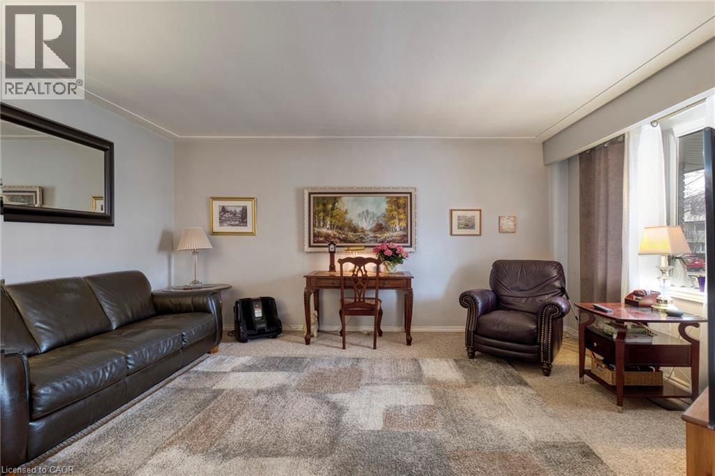 44 BRECKENRIDGE DRIVE Image 9