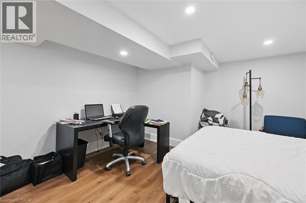 7 GRANDVIEW AVENUE Image 37