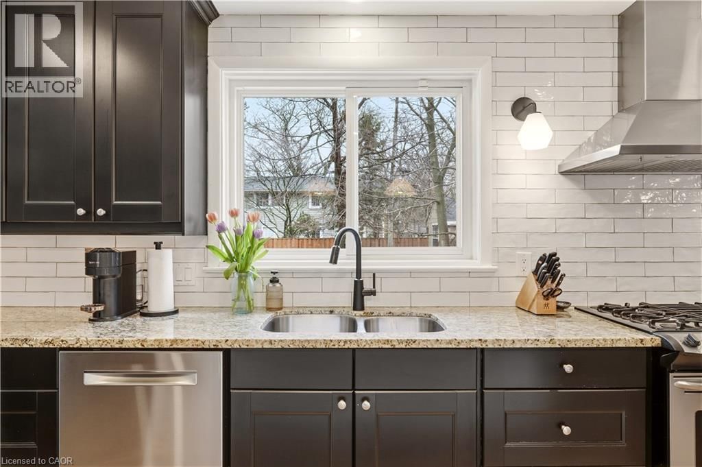 4046 GRAPEHILL AVENUE Image 24