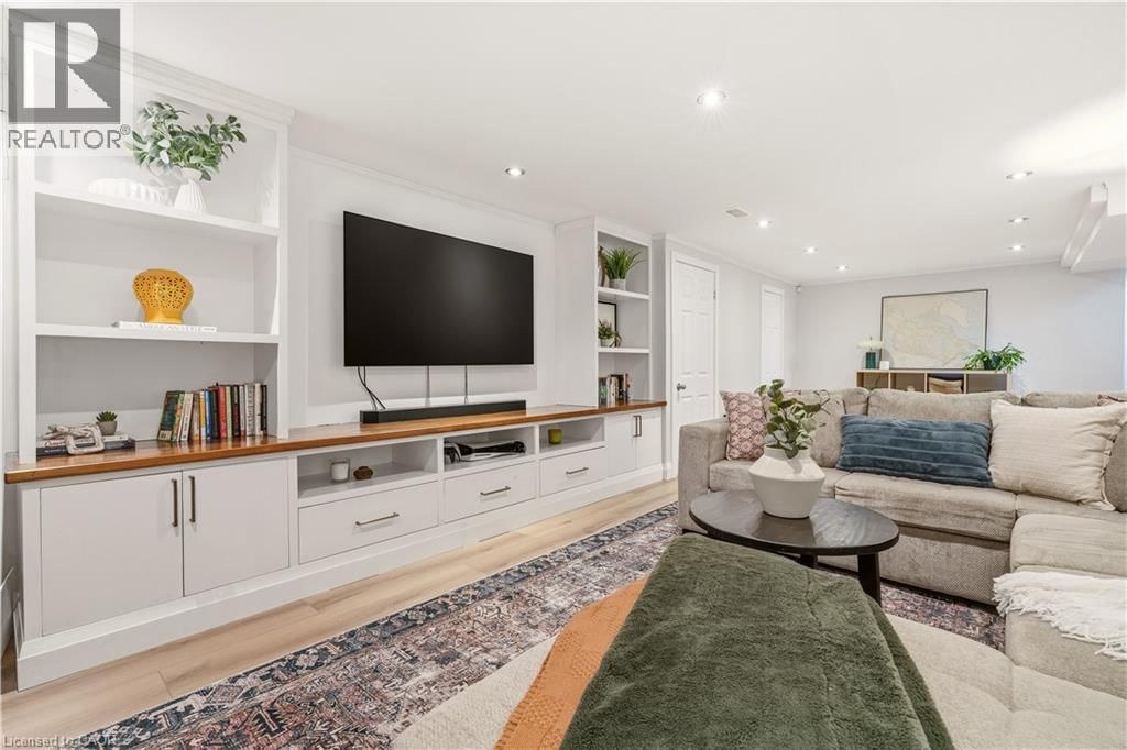 4046 GRAPEHILL AVENUE Image 34