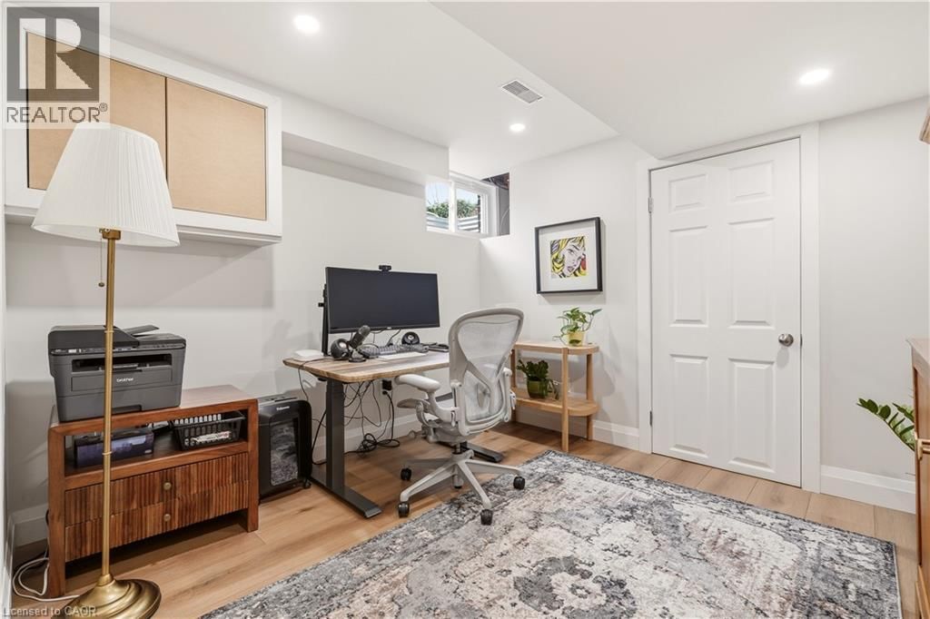 4046 GRAPEHILL AVENUE Image 38