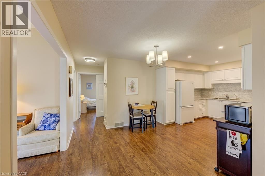 20 EDWIN CRESCENT Image 18