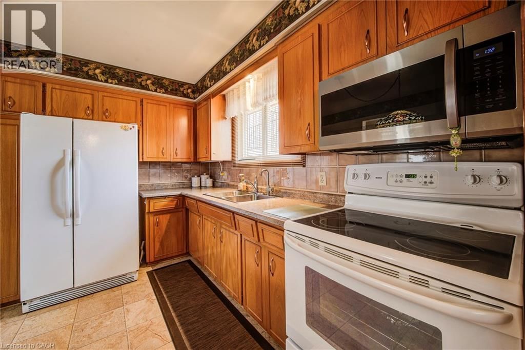 18 CHAMPLAIN CRESCENT Image 21