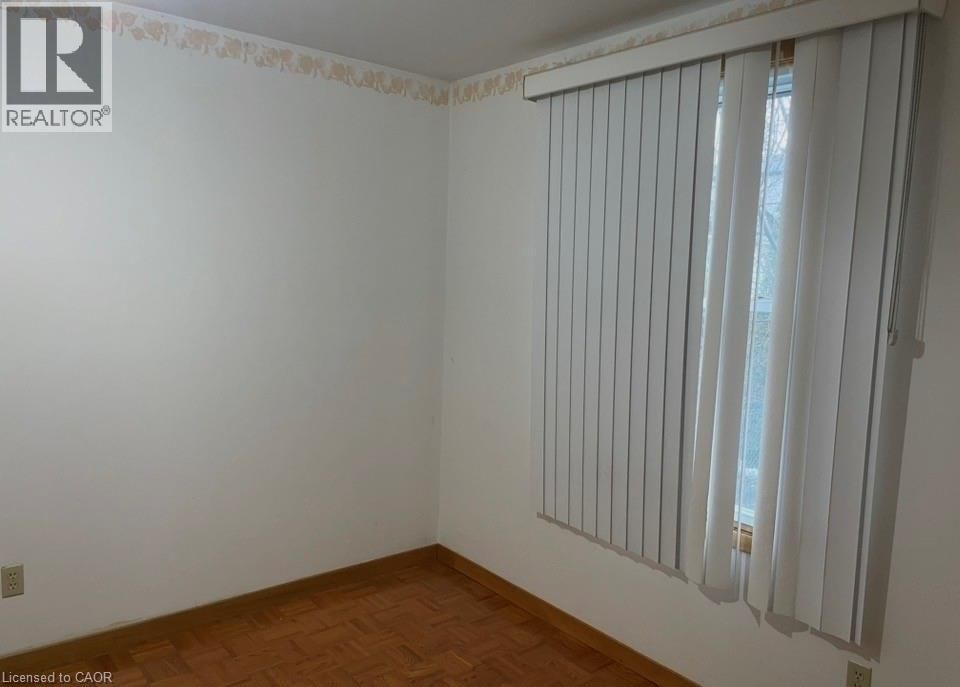 2040 BARTON STREET Image 12