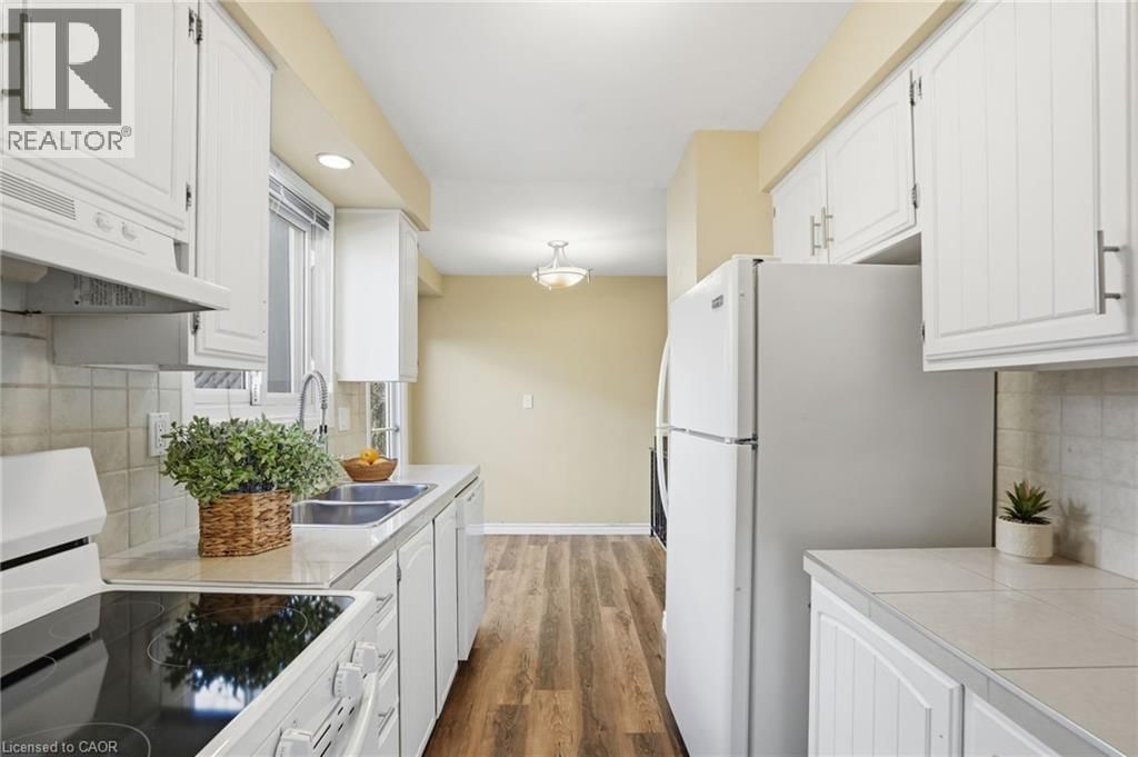 94 WENDOVER DRIVE Image 15