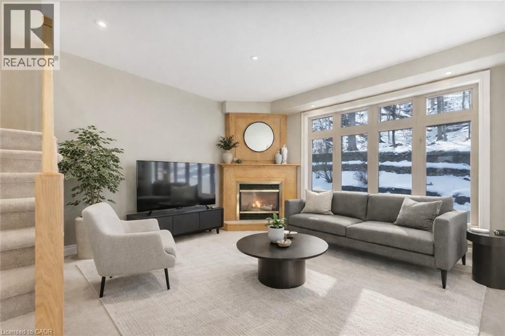 130 DORCHESTER DRIVE Image 10